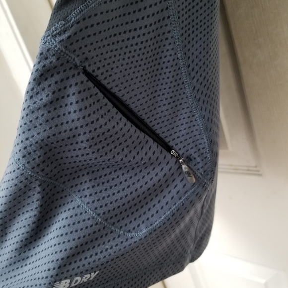 New Balance 1/2 zip running top - Picture 7 of 9